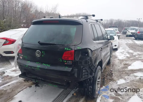 2017 Volkswagen Tiguan 2.0T Sport from USA, damaged, VIN WVGUV7AXXHW503921
